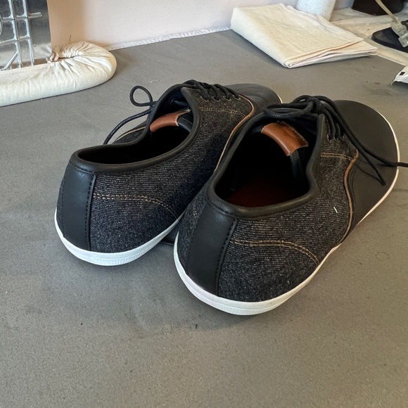 Aldo Men’s Sneakers - Picture 3 of 7
